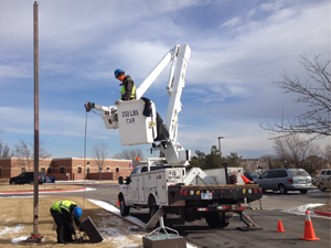 Electrical Bucket Truck for Tall Commercial Projects
